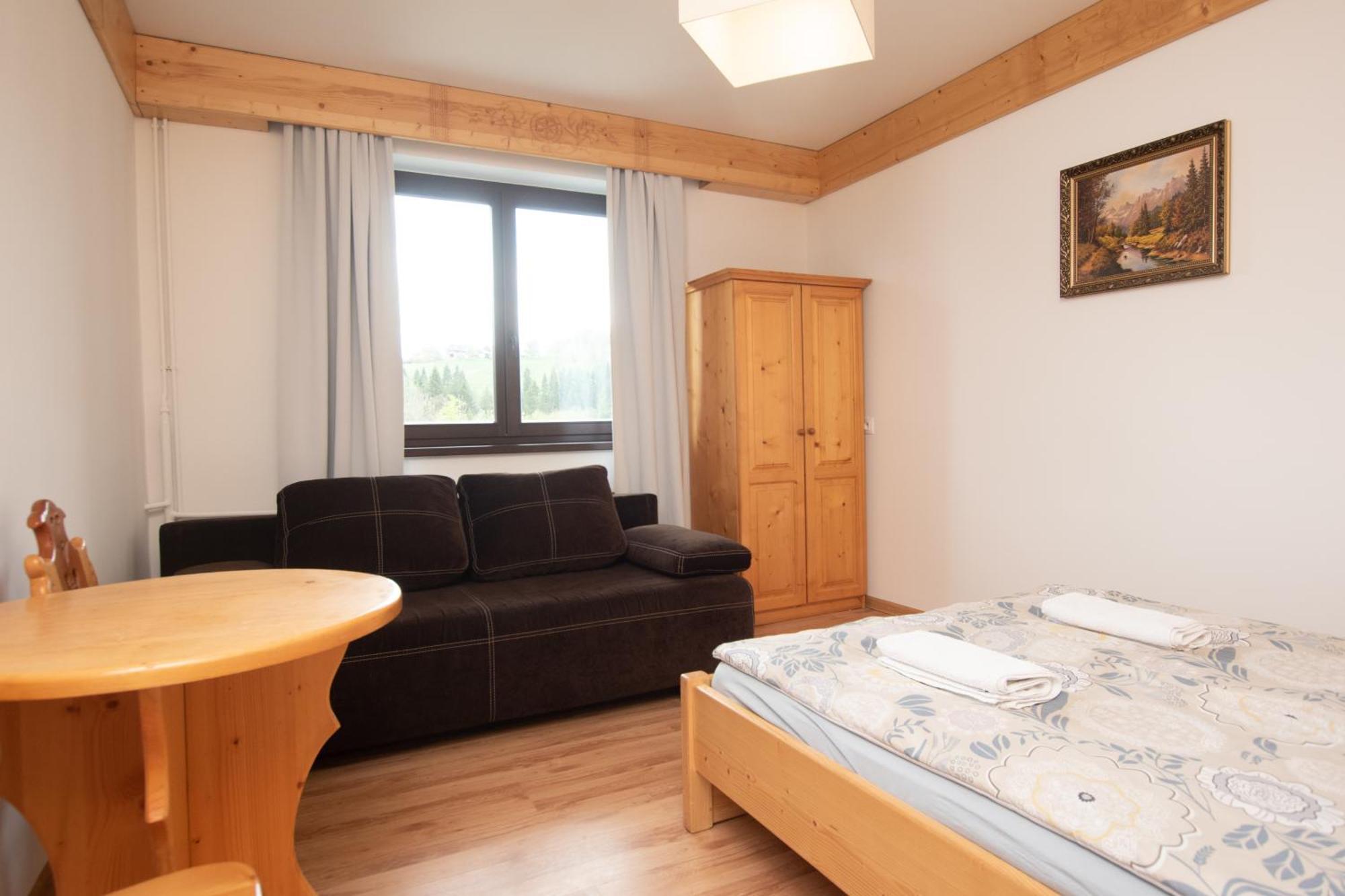 Pod Hawraniem Hotel Jurgów Kültér fotó